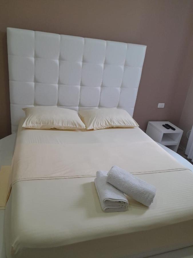 Shkoder Hotel Temali Zewnętrze zdjęcie